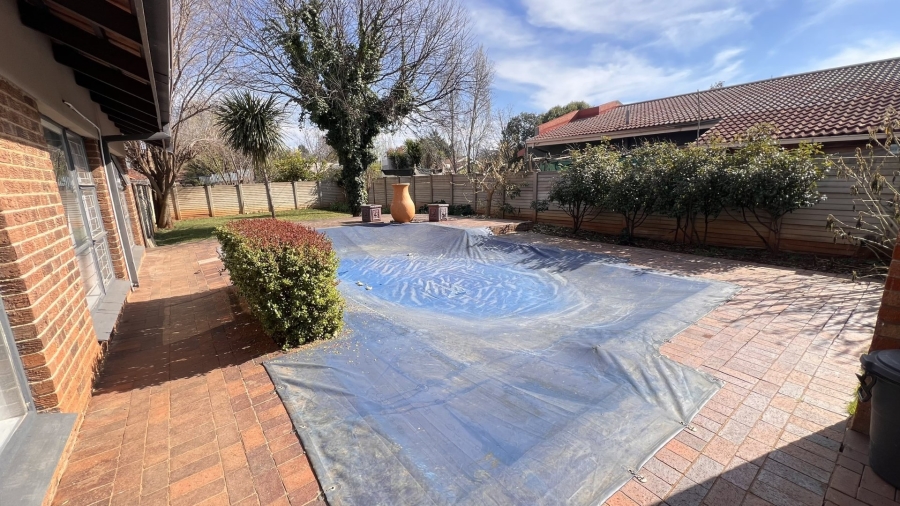3 Bedroom Property for Sale in Langenhovenpark Free State